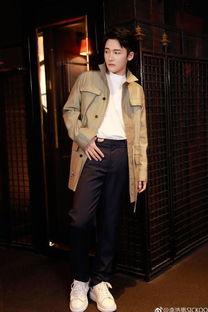 李浩男个人资料,才华横溢的年轻艺术家，揭秘他的成长之路