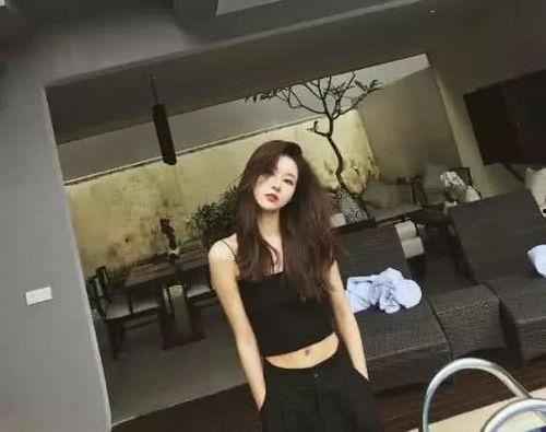 网红女主播教授